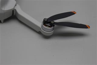 DJI Mini 2 SE Camera Drone - Gray